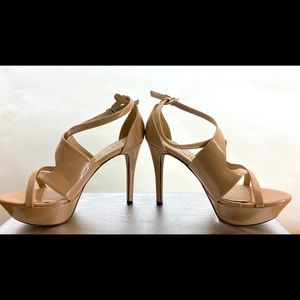 Marc Defang Nude patent women’s‎ size 8 pageant